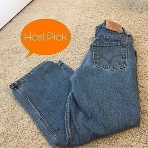 Boys size 9 Levi’s 550 relaxed fit jeans